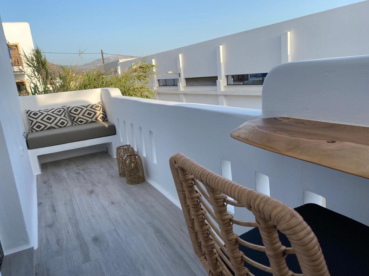 Konstantza'S Superior Suite Naxos City Екстериор снимка